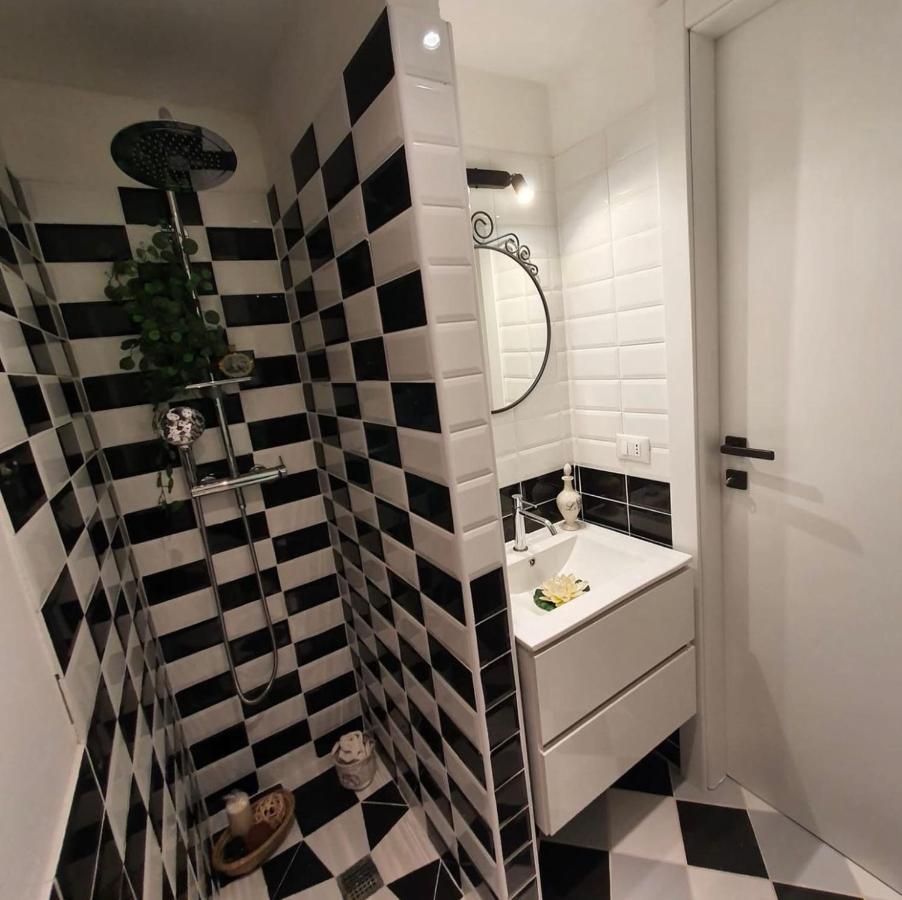 Casa Cimella, Un Nido Nel Cuore Del Porto Antico Cod Citra 010025-Lt-2629 Генуя Экстерьер фото